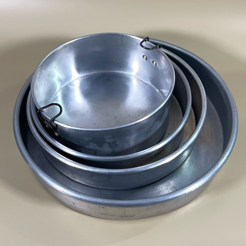 Wilton & Fat Daddio's Set of 4 Round Cake Pan